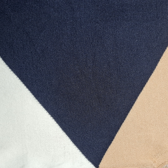 Size- S to M, Jude knitted top - Picture 4 of 5